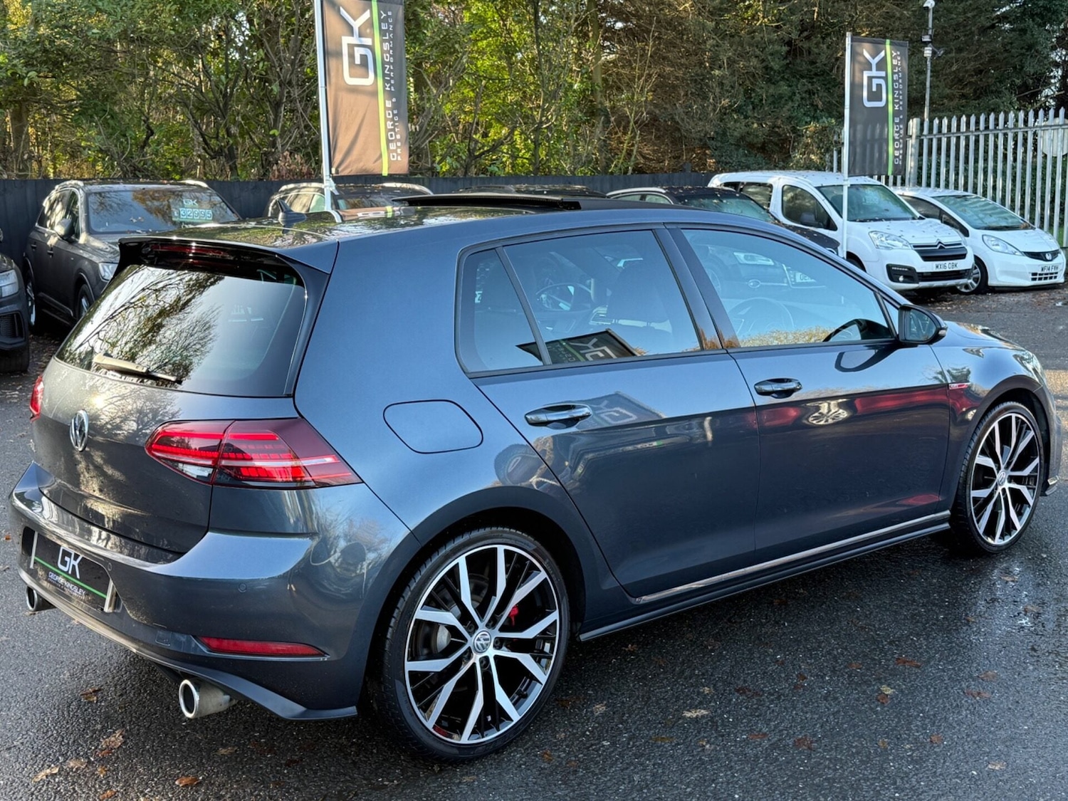 Used Volkswagen Golf 2017 for sale - 77104642: Photo 7
