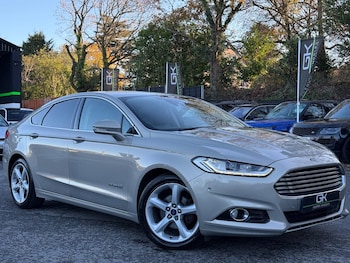 2016 - 2.0 Hybrid Titanium 4dr Auto