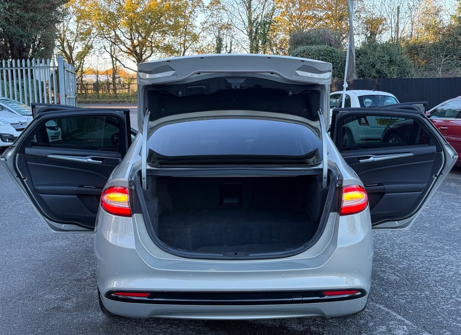 Used Ford Mondeo 2016 for sale - 76767670: Photo 20