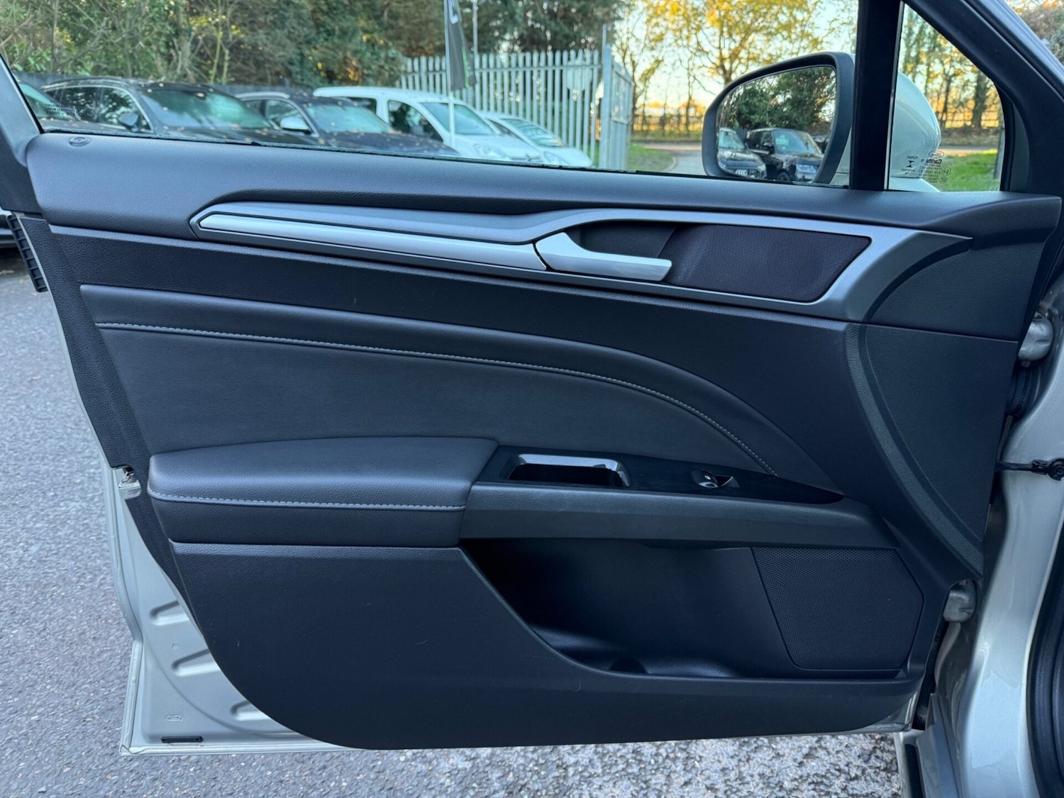 Used Ford Mondeo 2016 for sale - 76767670: Photo 23