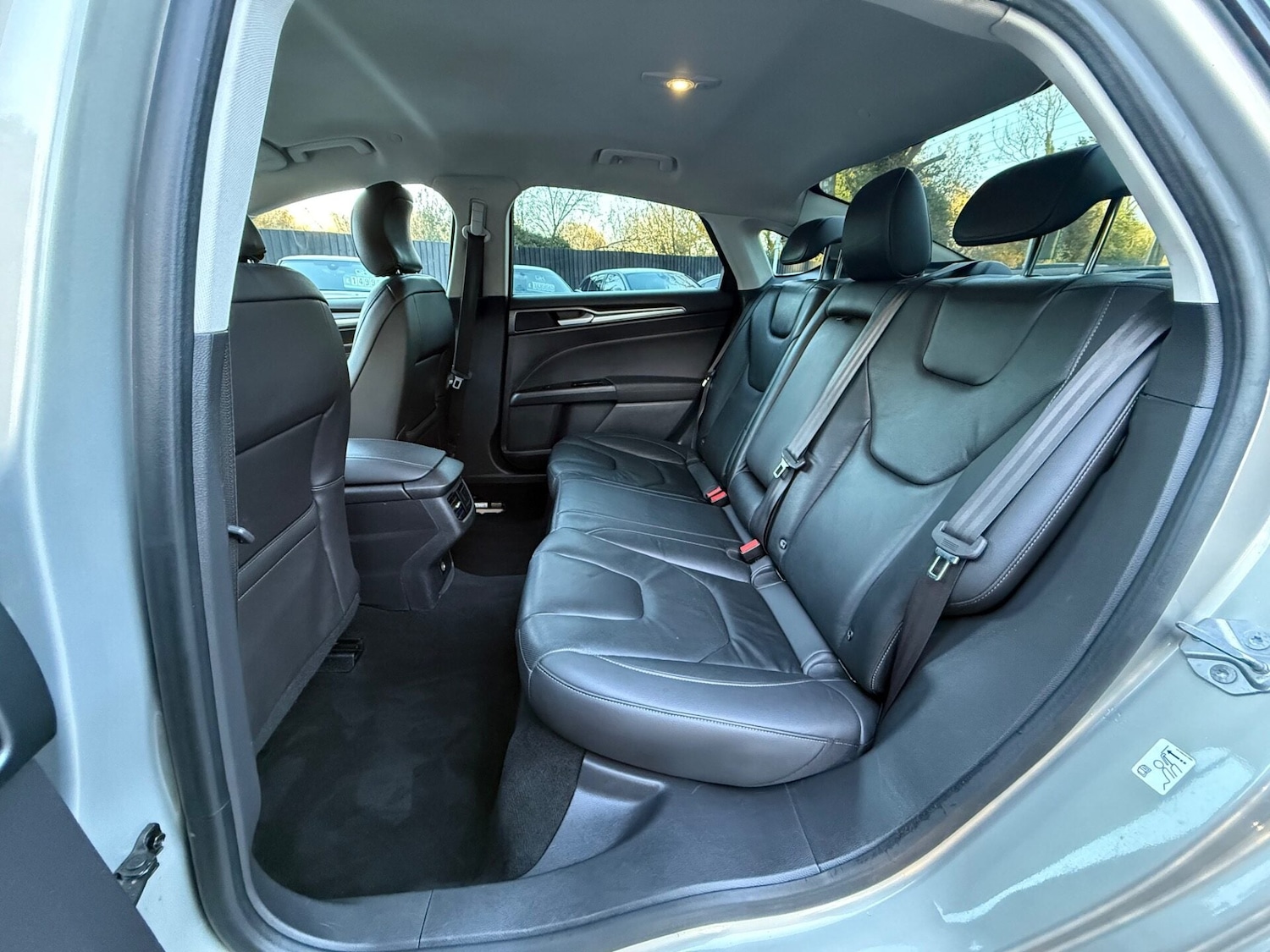 Used Ford Mondeo 2016 for sale - 76767670: Photo 24