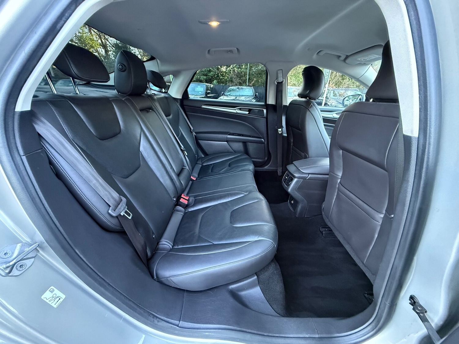 Used Ford Mondeo 2016 for sale - 76767670: Photo 27