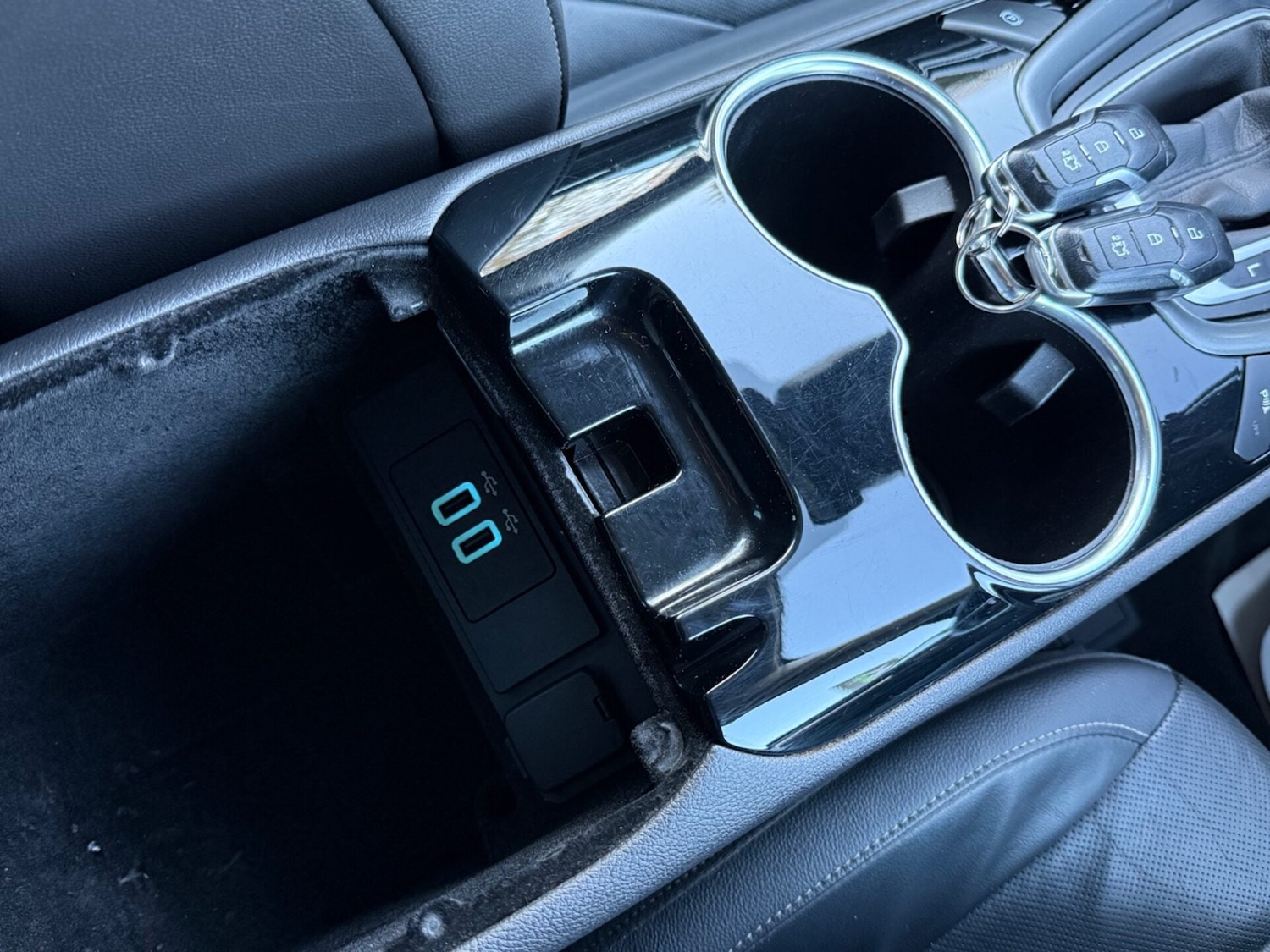 Used Ford Mondeo 2016 for sale - 76767670: Photo 41