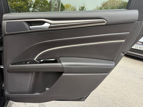Used Ford Mondeo 2021 for sale - 76273622: Photo 31