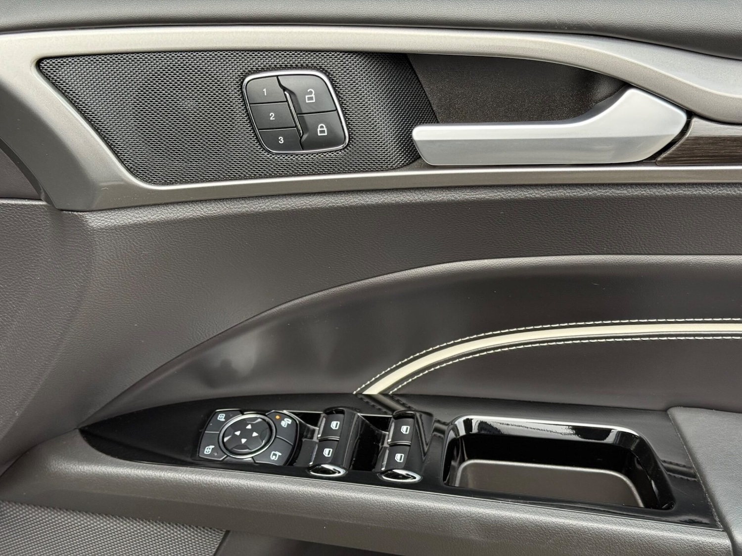 Used Ford Mondeo 2021 for sale - 76273622: Photo 35