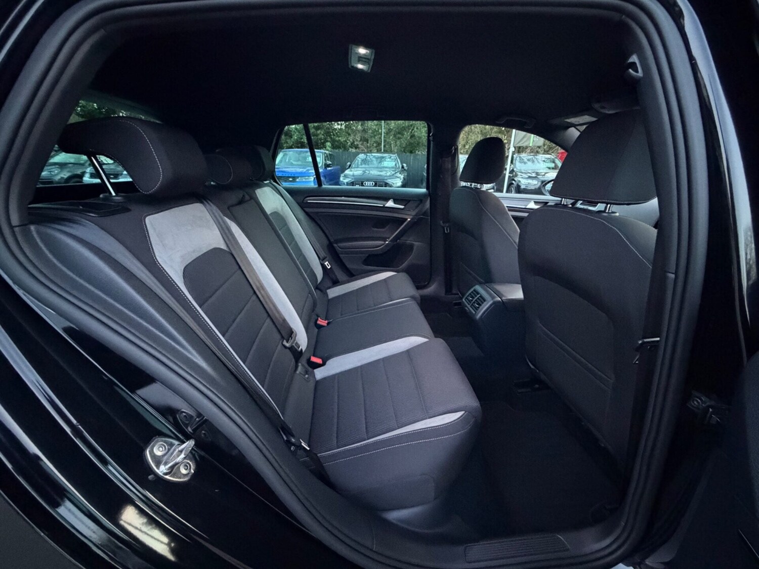 Used Volkswagen Golf 2015 for sale - 77744451: Photo 24