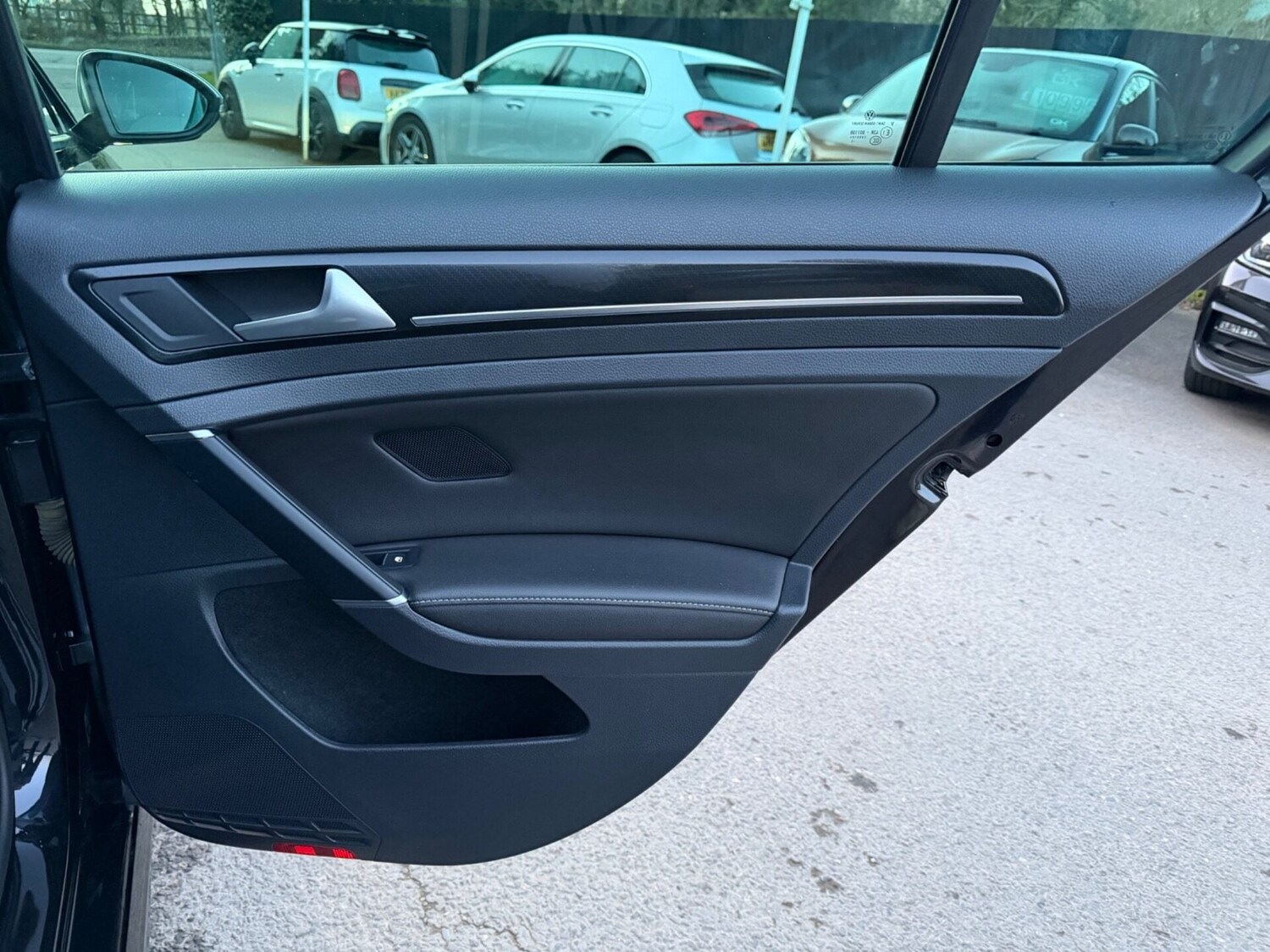 Used Volkswagen Golf 2015 for sale - 77744451: Photo 27