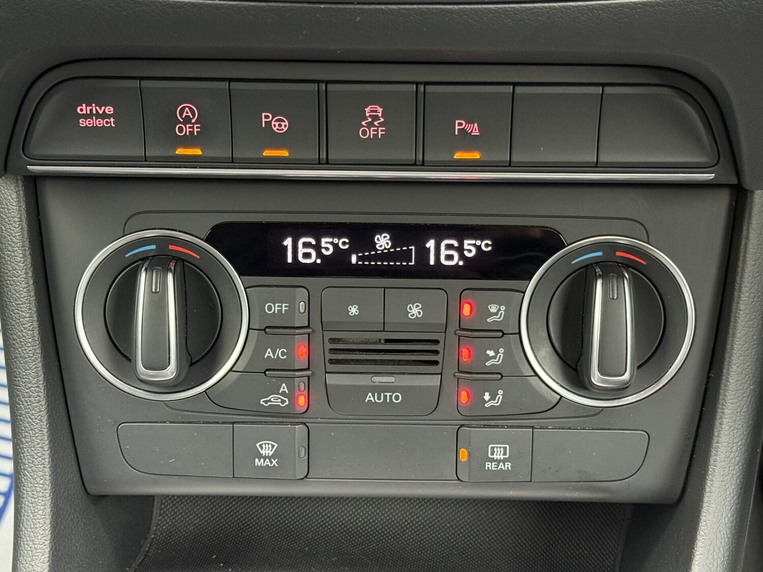 Used Audi Q3 2016 for sale - 76287062: Photo 37