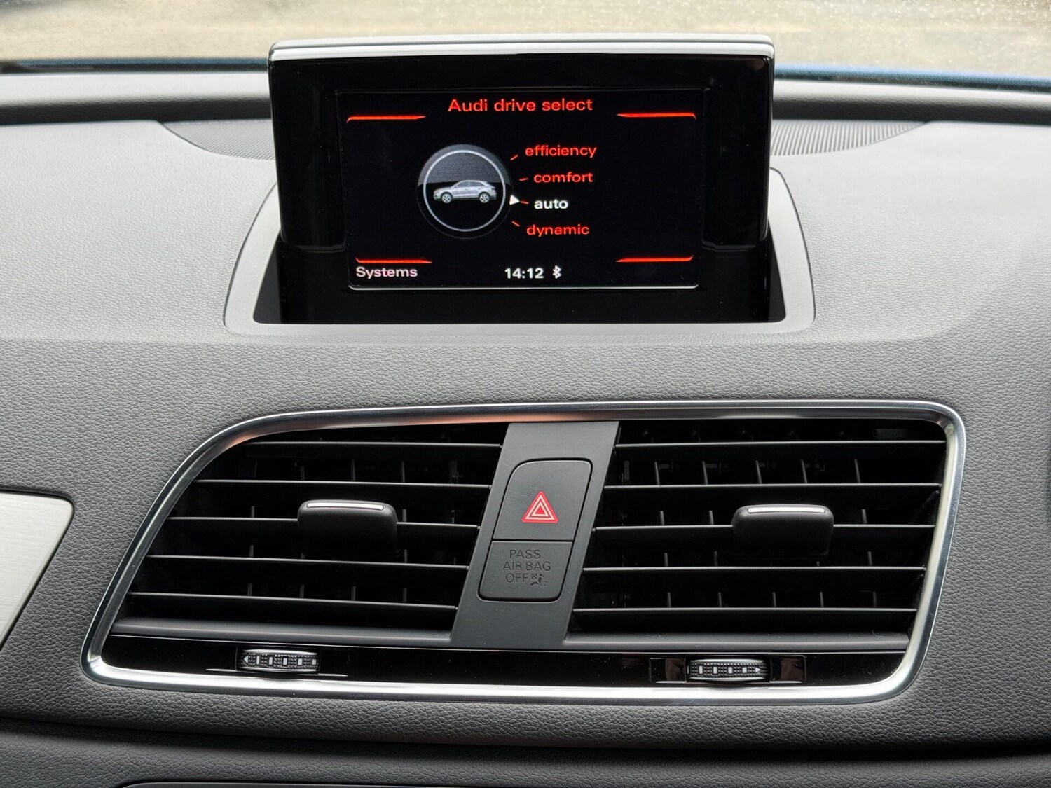 Used Audi Q3 2016 for sale - 76287062: Photo 44