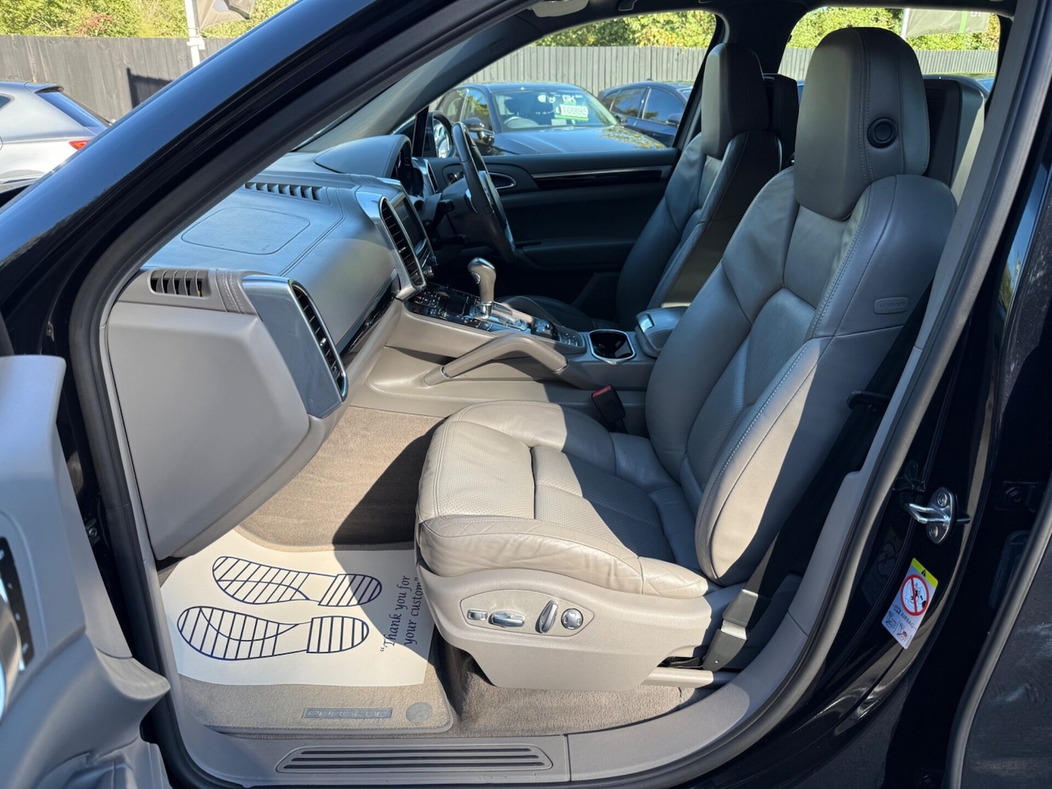 Used Porsche Cayenne 2012 for sale - 76133773: Photo 13