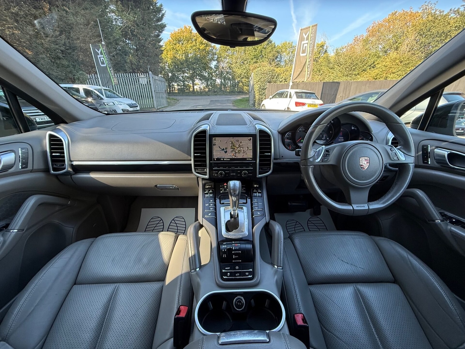 Used Porsche Cayenne 2012 for sale - 76133773: Photo 15