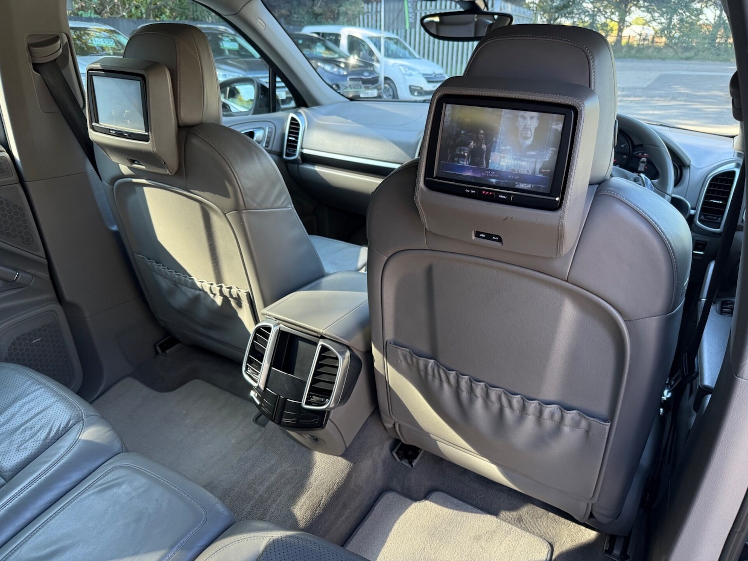 Used Porsche Cayenne 2012 for sale - 76133773: Photo 39