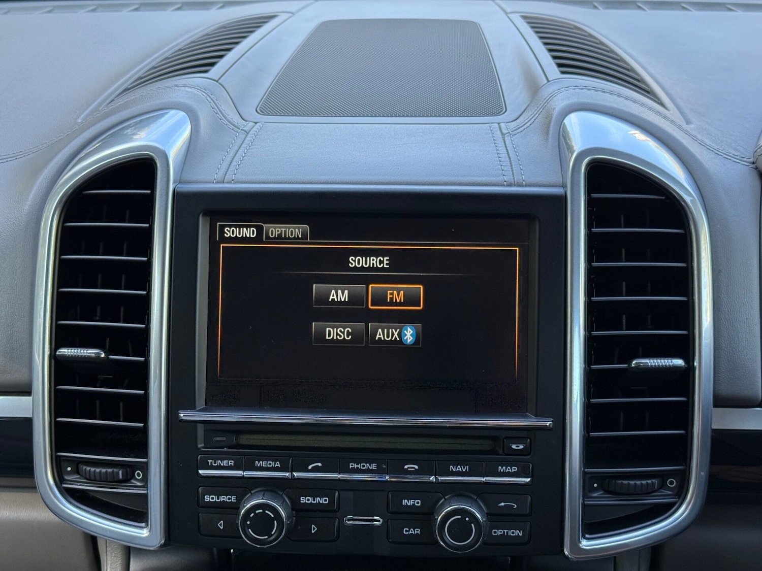 Used Porsche Cayenne 2012 for sale - 76133773: Photo 53