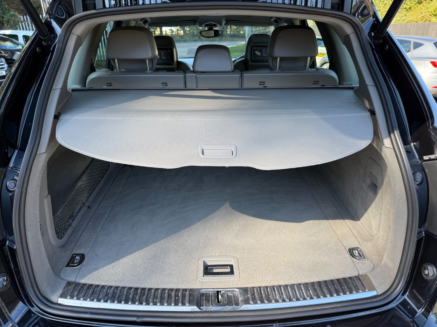 Used Porsche Cayenne 2012 for sale - 76133773: Photo 56