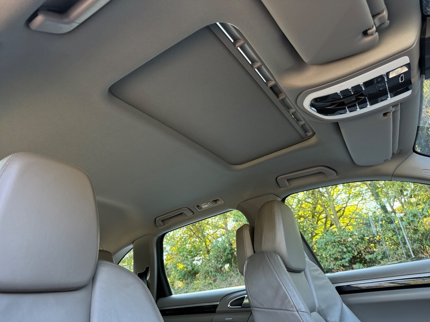 Used Porsche Cayenne 2012 for sale - 76133773: Photo 58