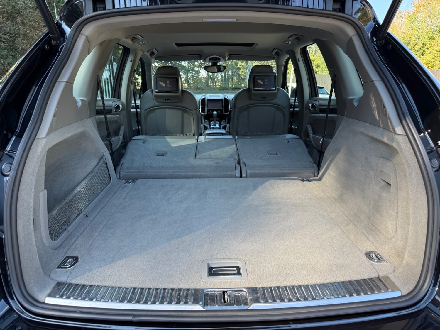 Used Porsche Cayenne 2012 for sale - 76133773: Photo 61