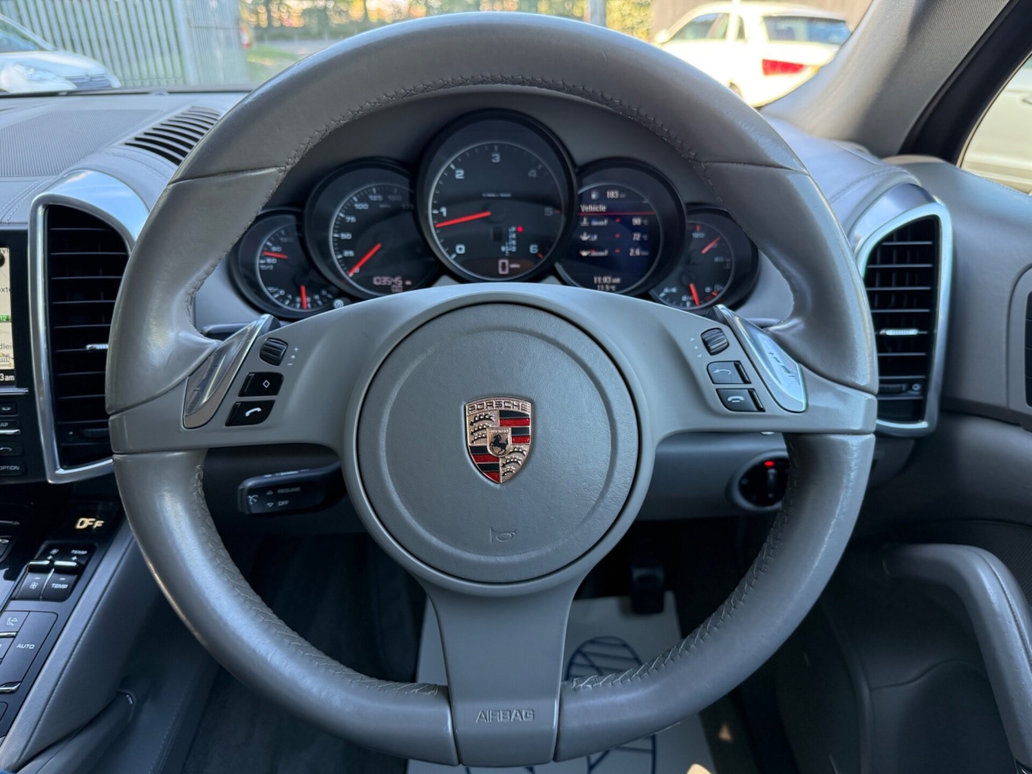 Used Porsche Cayenne 2012 for sale - 76133773: Photo 7