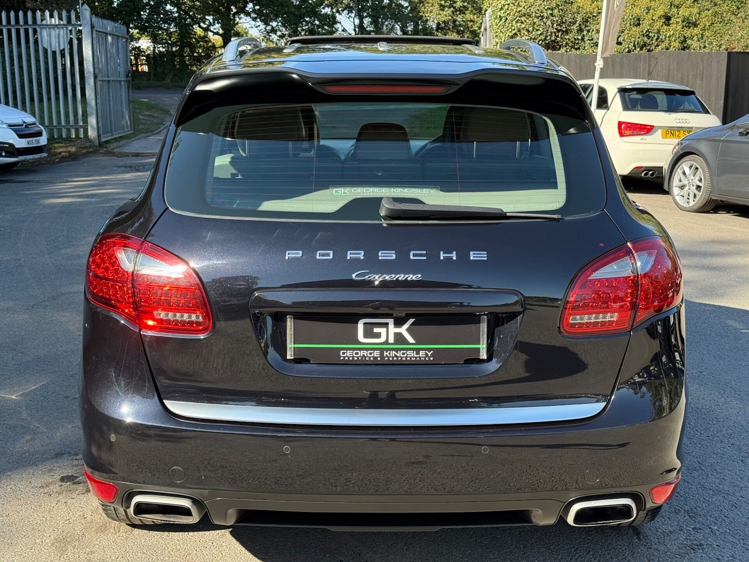 Used Porsche Cayenne 2012 for sale - 76133773: Photo 8