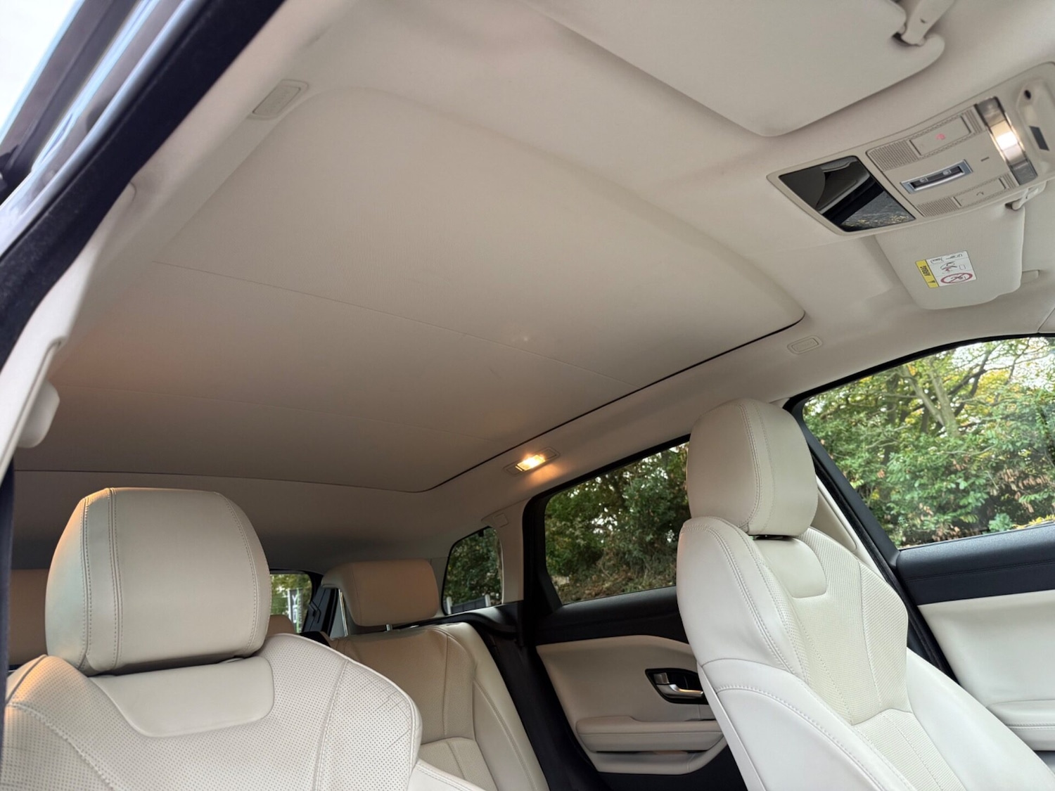 Used Land Rover Range Rover Evoque 2016 for sale - 76352360: Photo 52