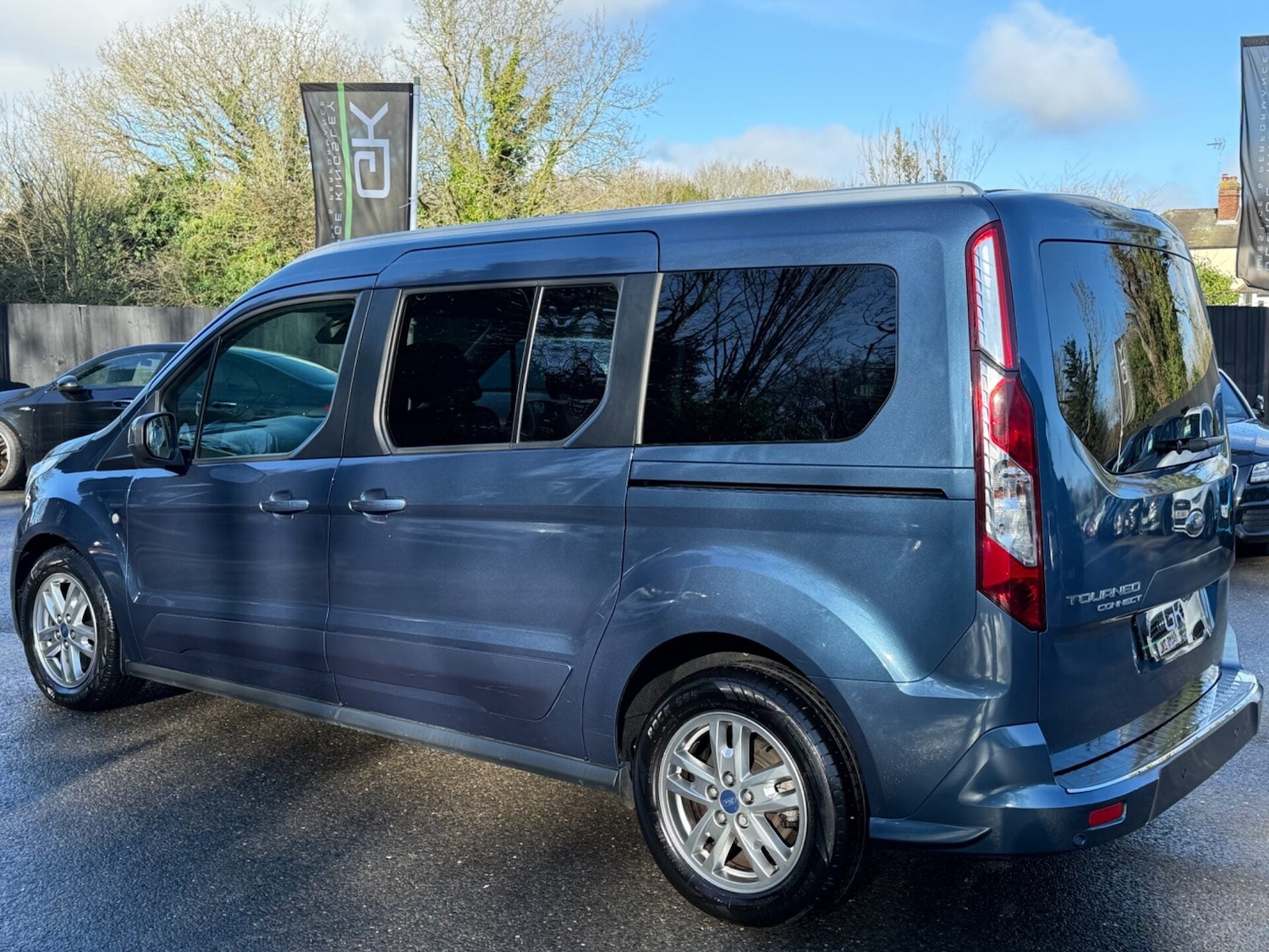 Used Ford Grand Tourneo Connect 2020 for sale - 77654370: Photo 2