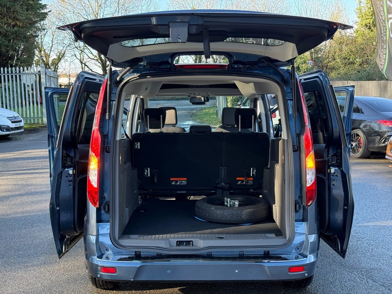 Used Ford Grand Tourneo Connect 2020 for sale - 77654370: Photo 22