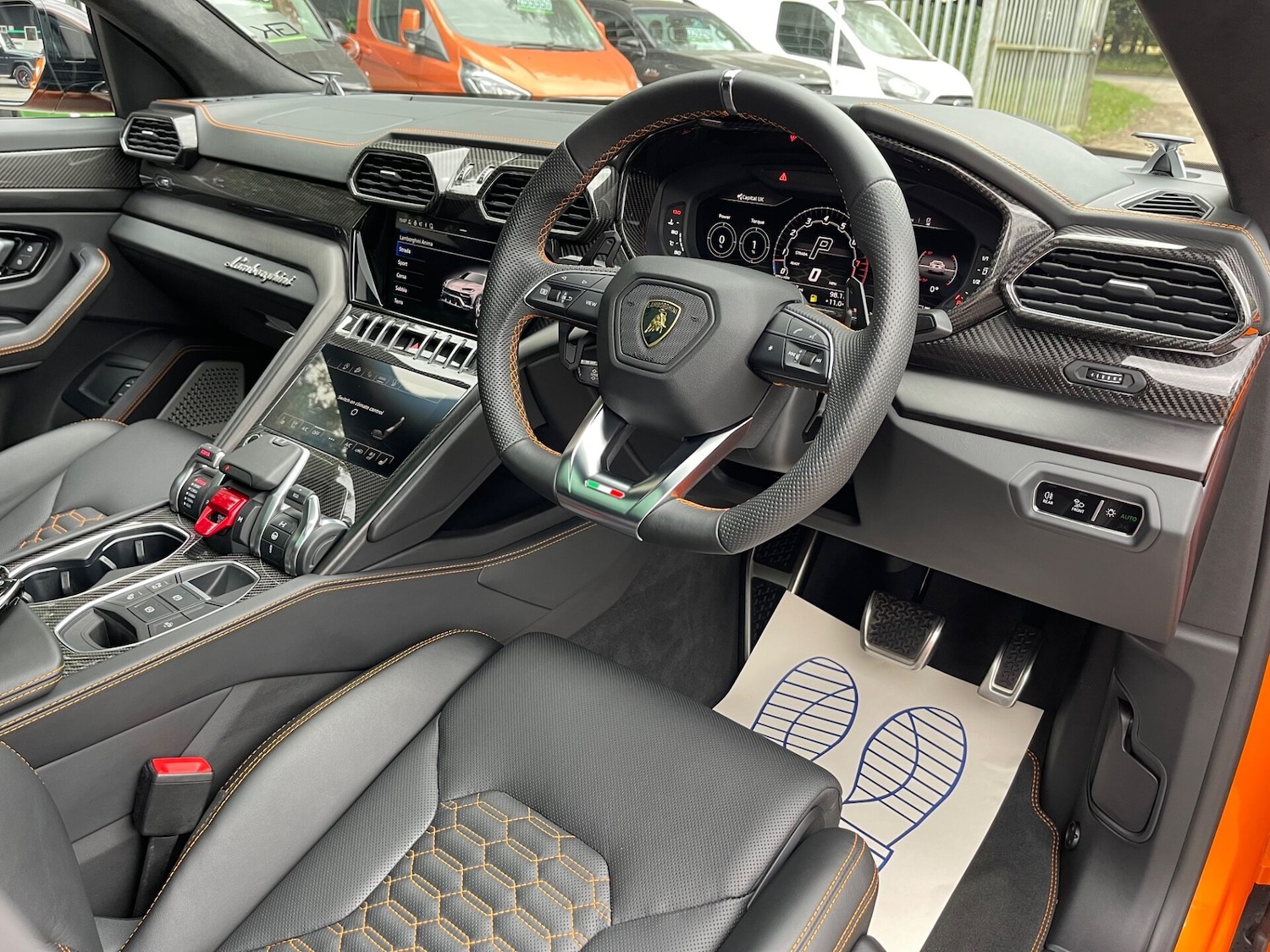 Used Lamborghini Urus 2022 for sale - 76750847: Photo 42