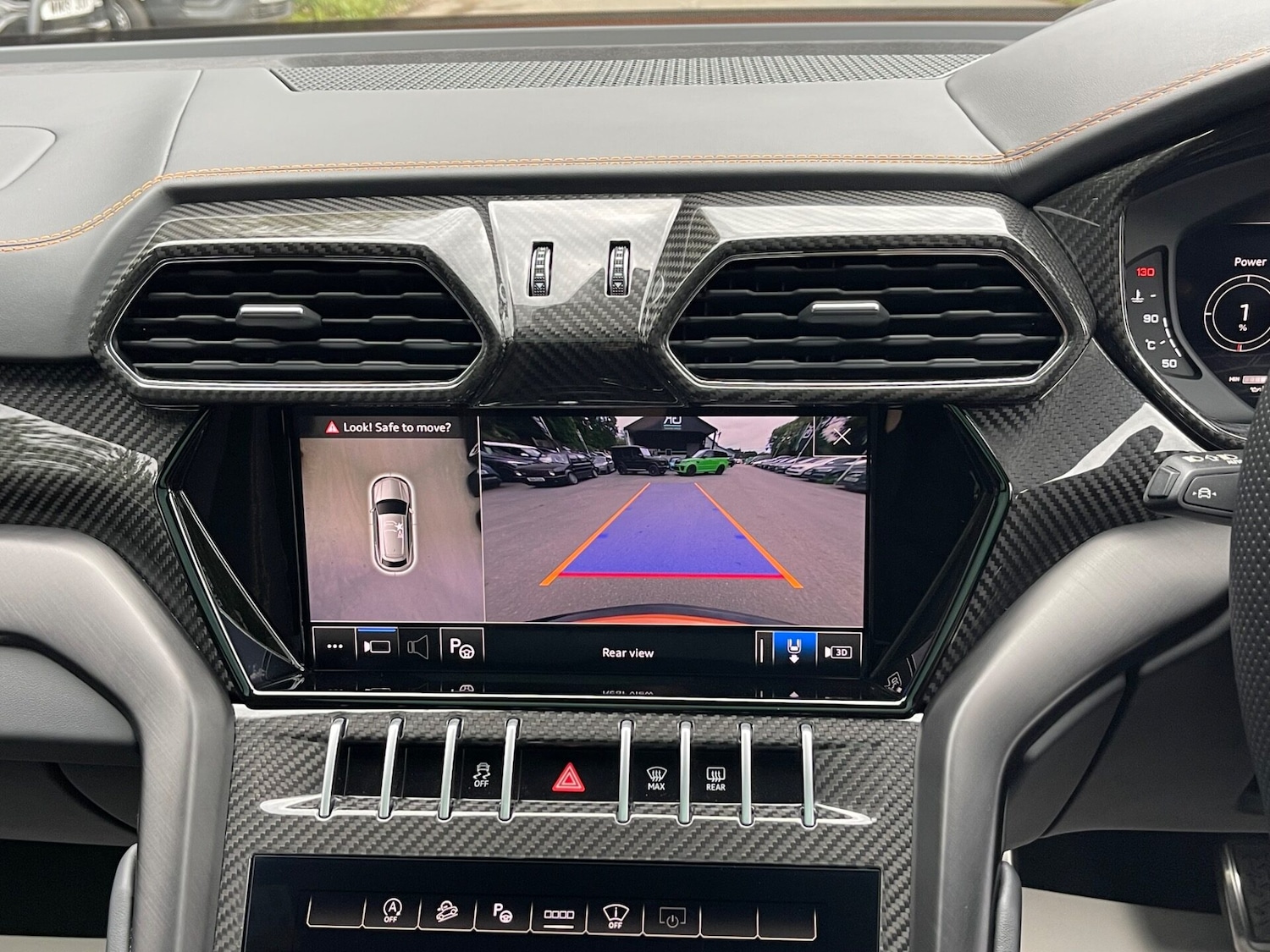 Used Lamborghini Urus 2022 for sale - 76750847: Photo 47