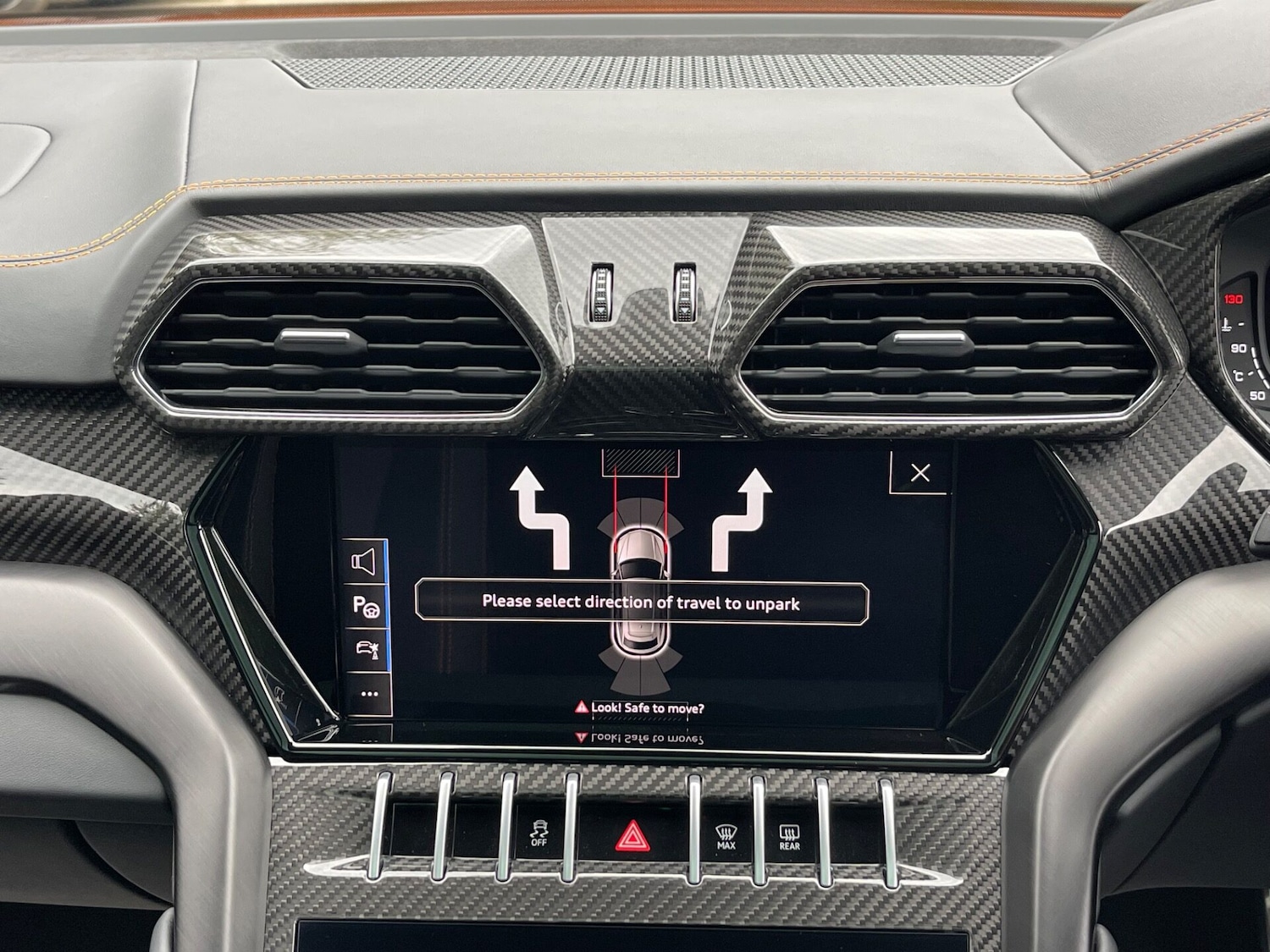 Used Lamborghini Urus 2022 for sale - 76750847: Photo 50