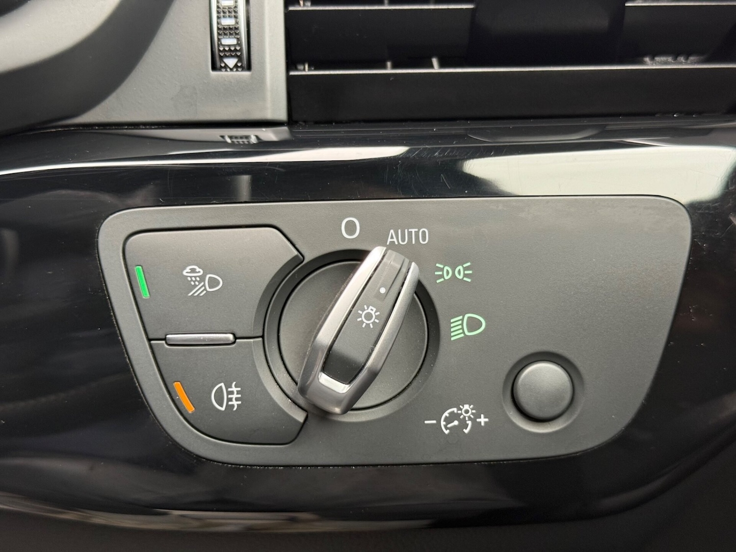 Used Audi A4 2019 for sale - 76156965: Photo 43