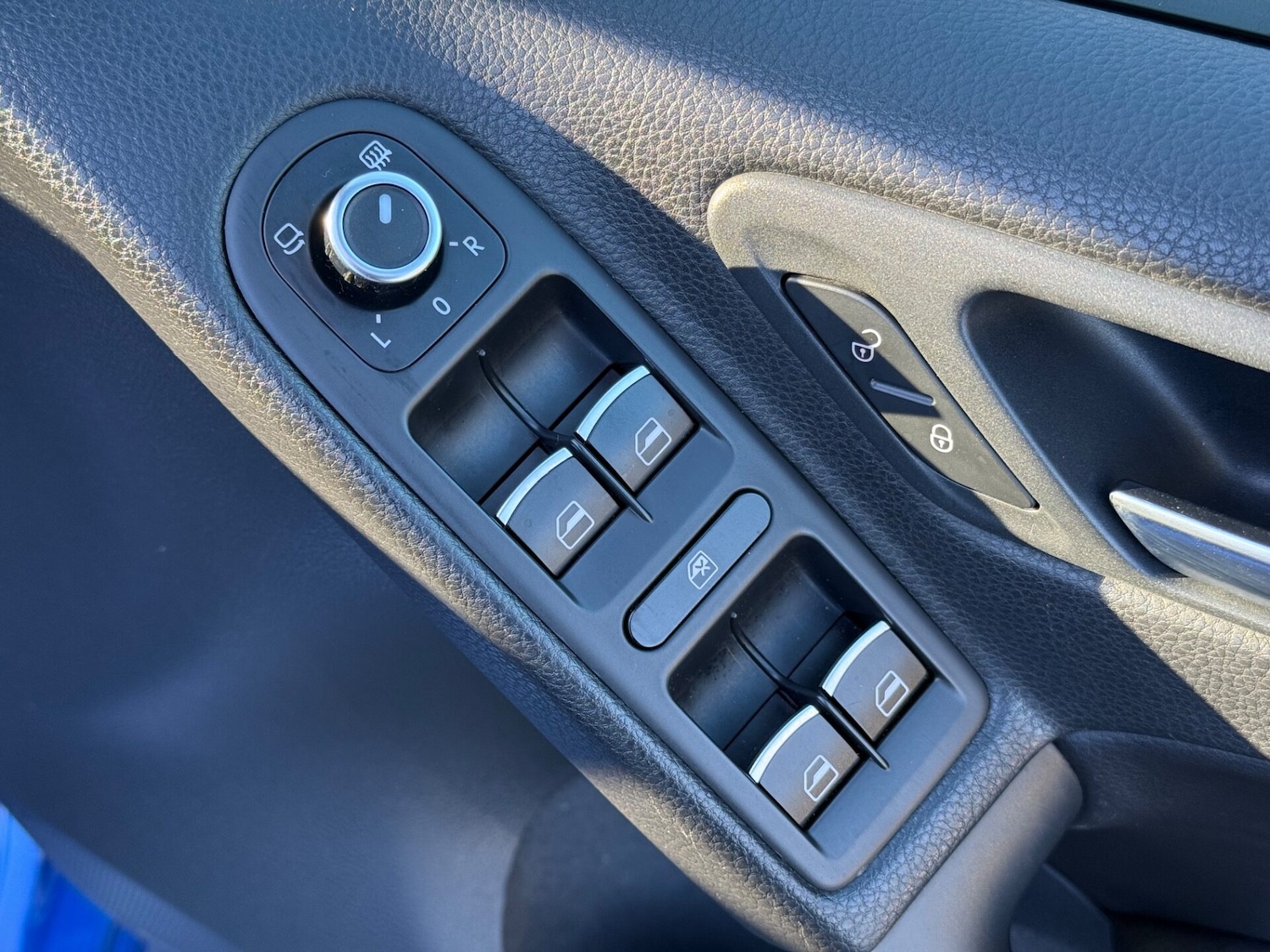 Used Volkswagen Golf 2012 for sale - 76762059: Photo 36