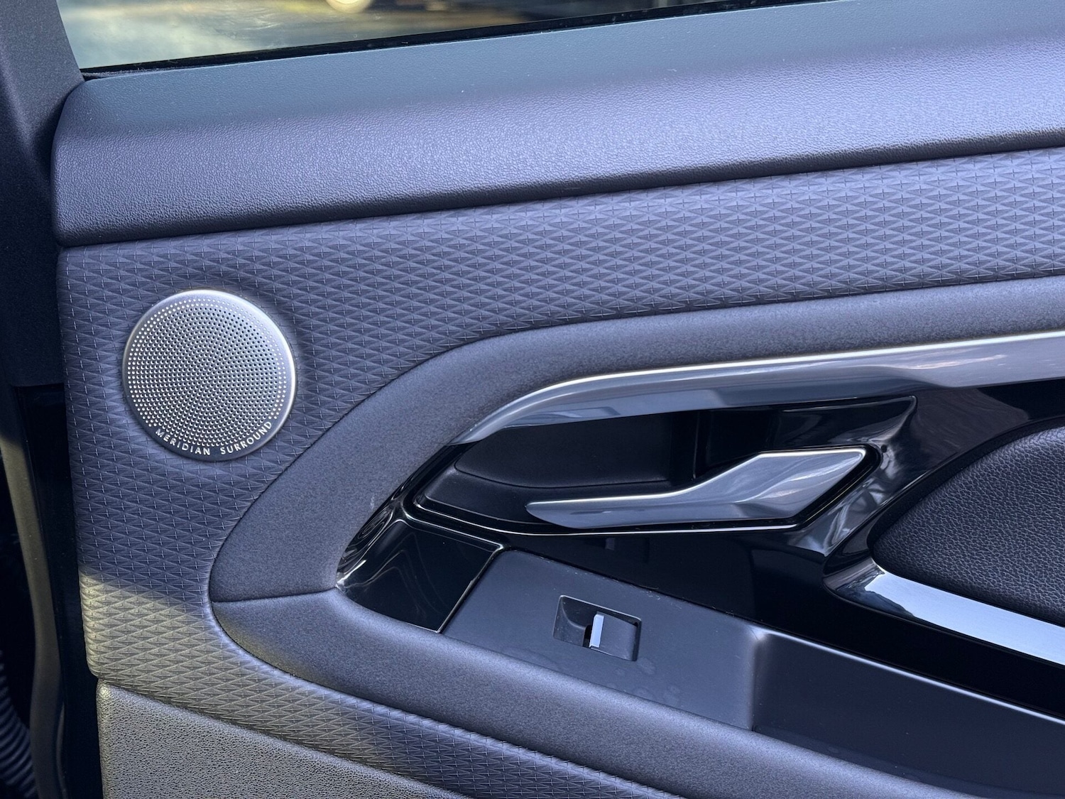 Used Land Rover Range Rover Evoque 2019 for sale - 77148021: Photo 33