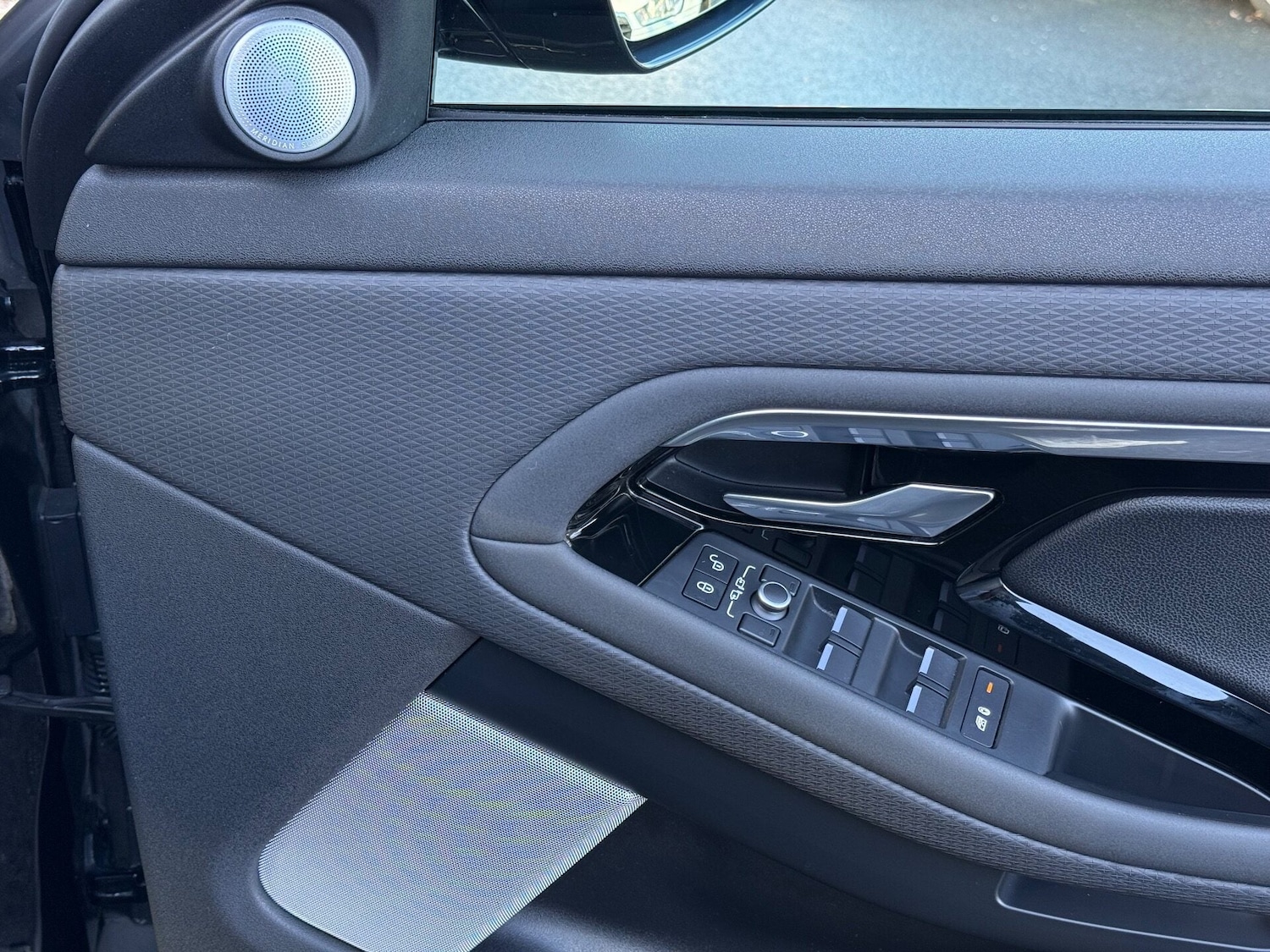 Used Land Rover Range Rover Evoque 2019 for sale - 77148021: Photo 38