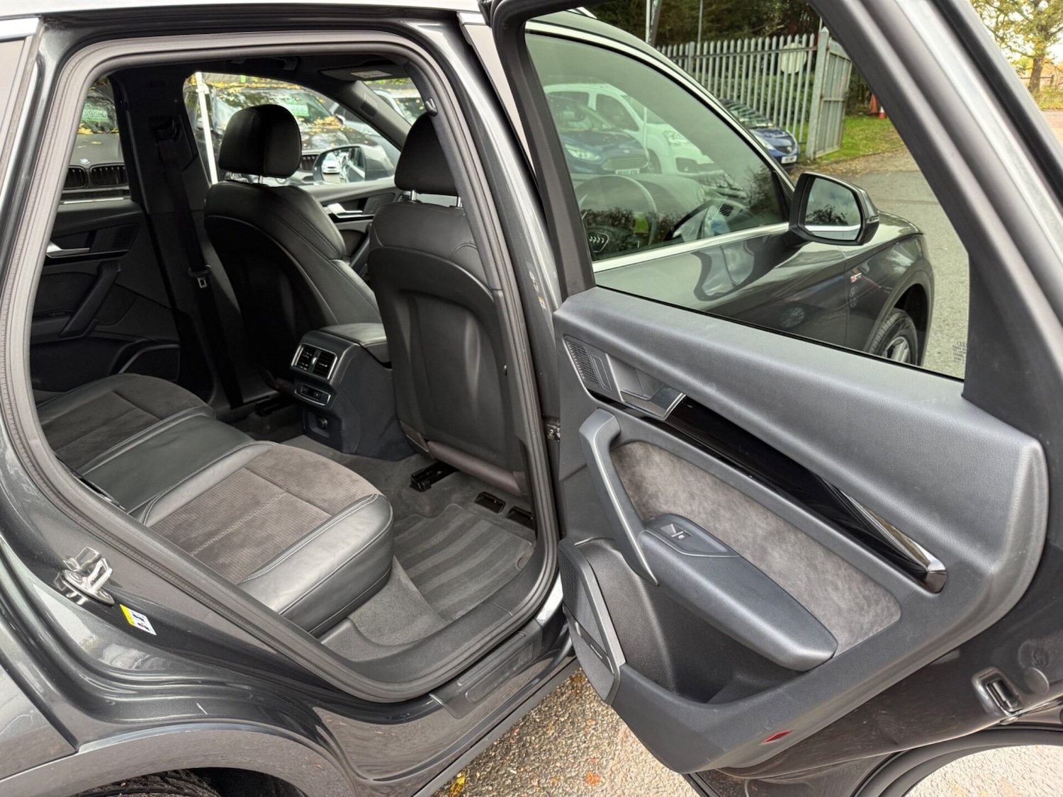 Used Audi Q5 2018 for sale - 76476854: Photo 32