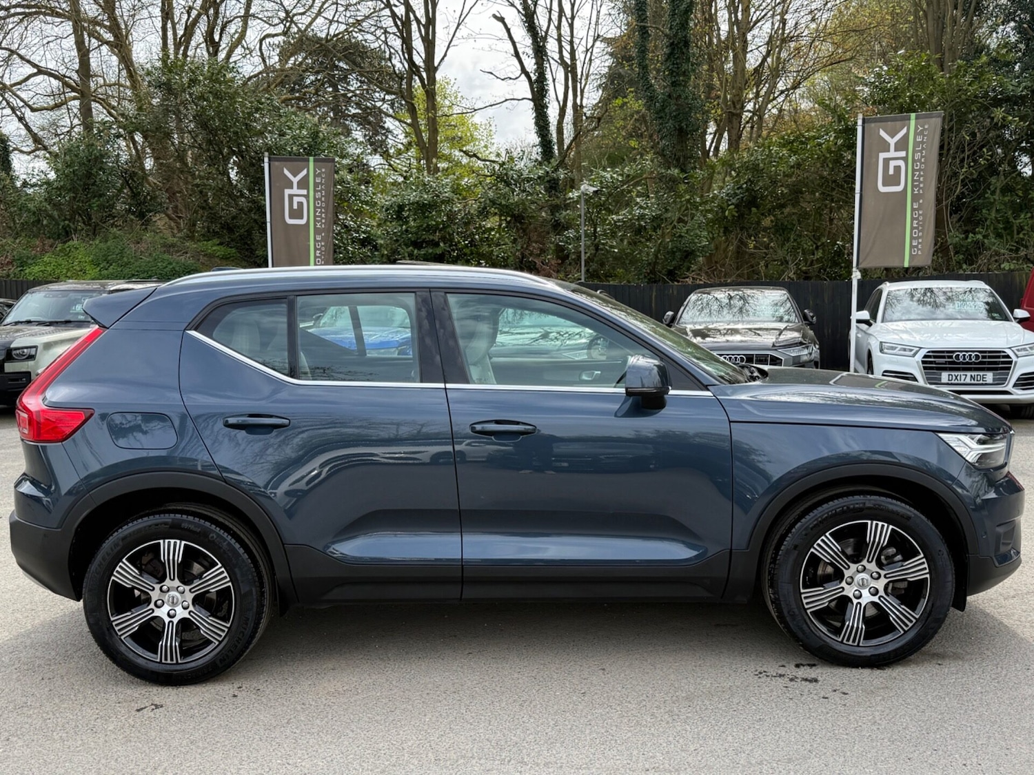 Used Volvo XC40 2020 for sale - 78201597: Photo 2