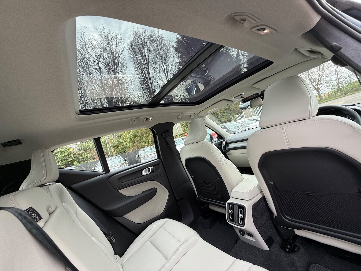 Used Volvo XC40 2020 for sale - 78201597: Photo 32