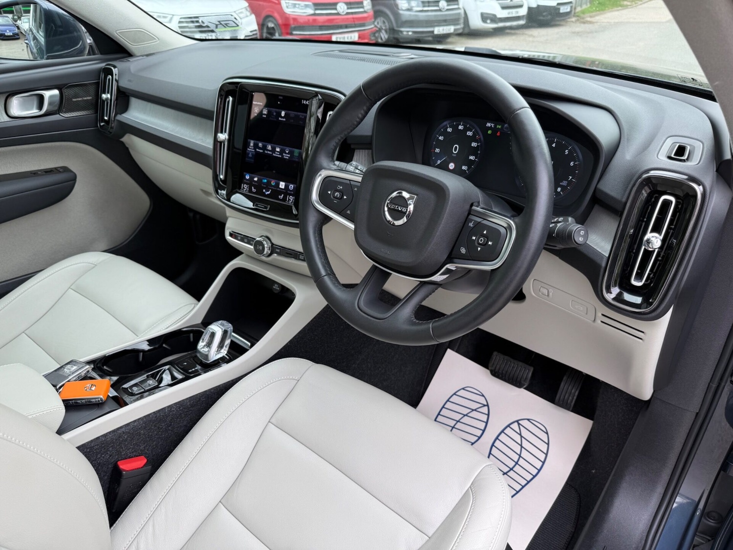 Used Volvo XC40 2020 for sale - 78201597: Photo 35