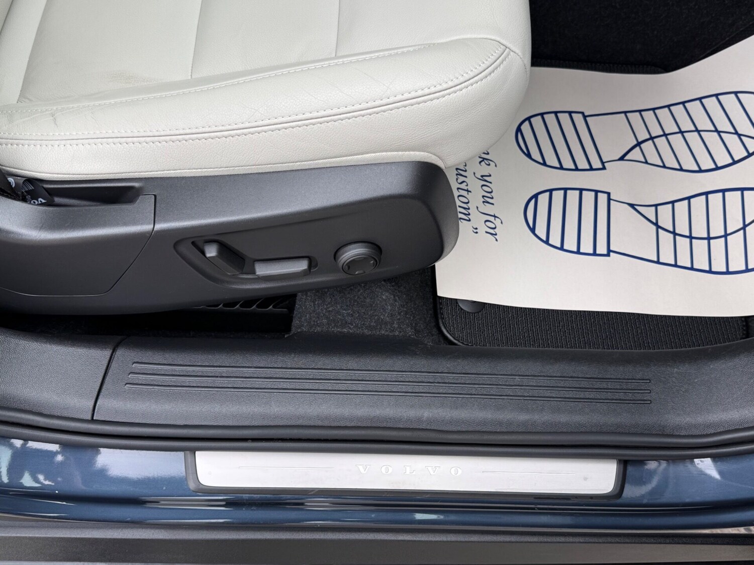 Used Volvo XC40 2020 for sale - 78201597: Photo 38