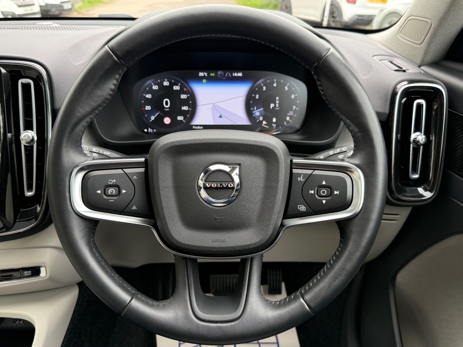 Used Volvo XC40 2020 for sale - 78201597: Photo 39