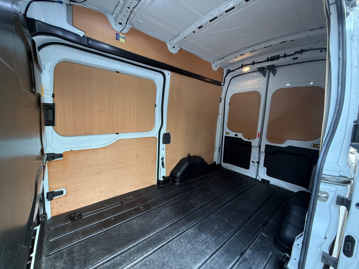 Used Ford Transit 2020 for sale - 76748083: Photo 43