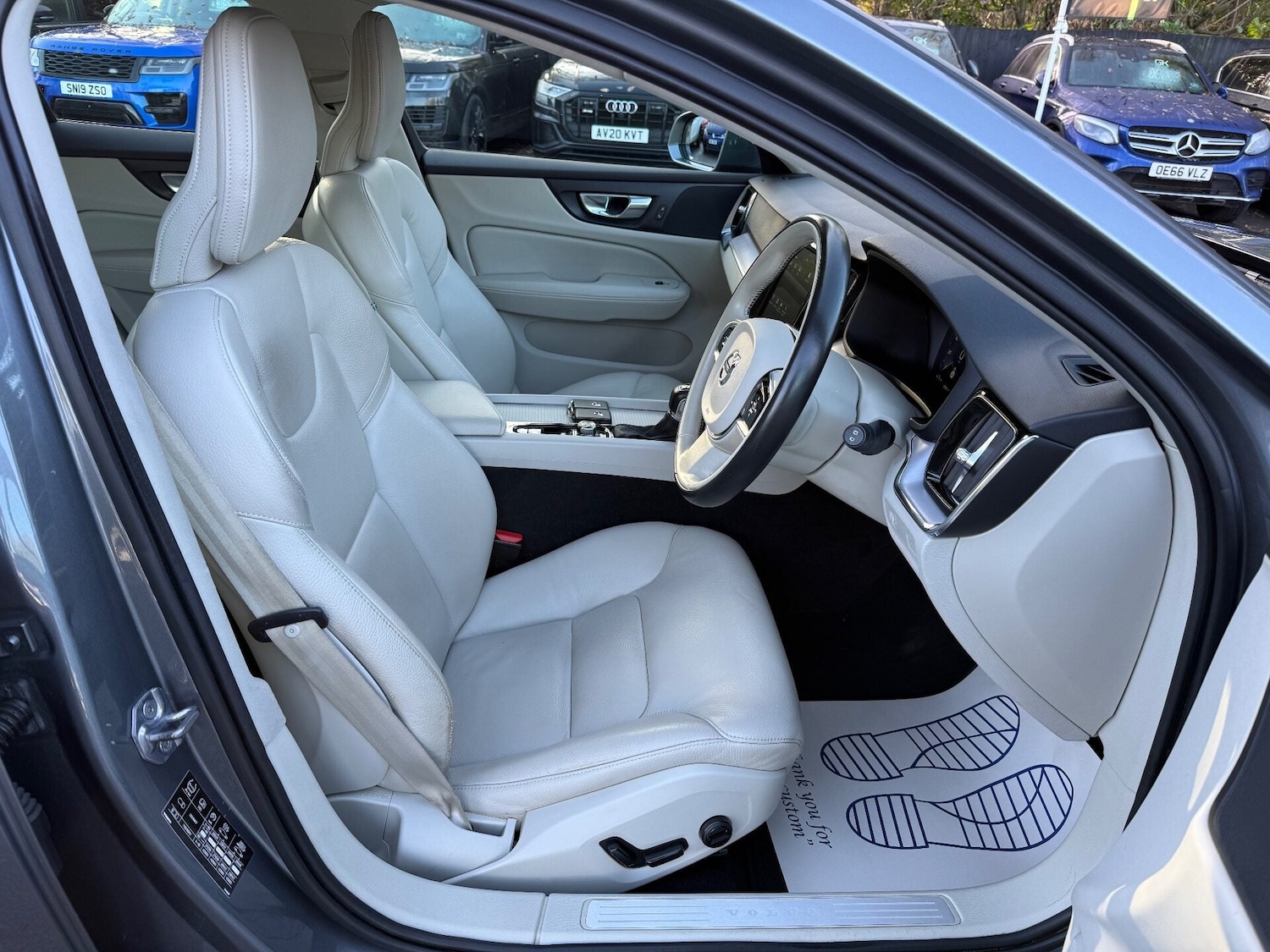 Used Volvo V60 2018 for sale - 77006568: Photo 14