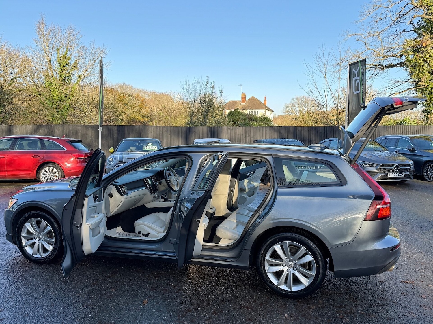 Used Volvo V60 2018 for sale - 77006568: Photo 19