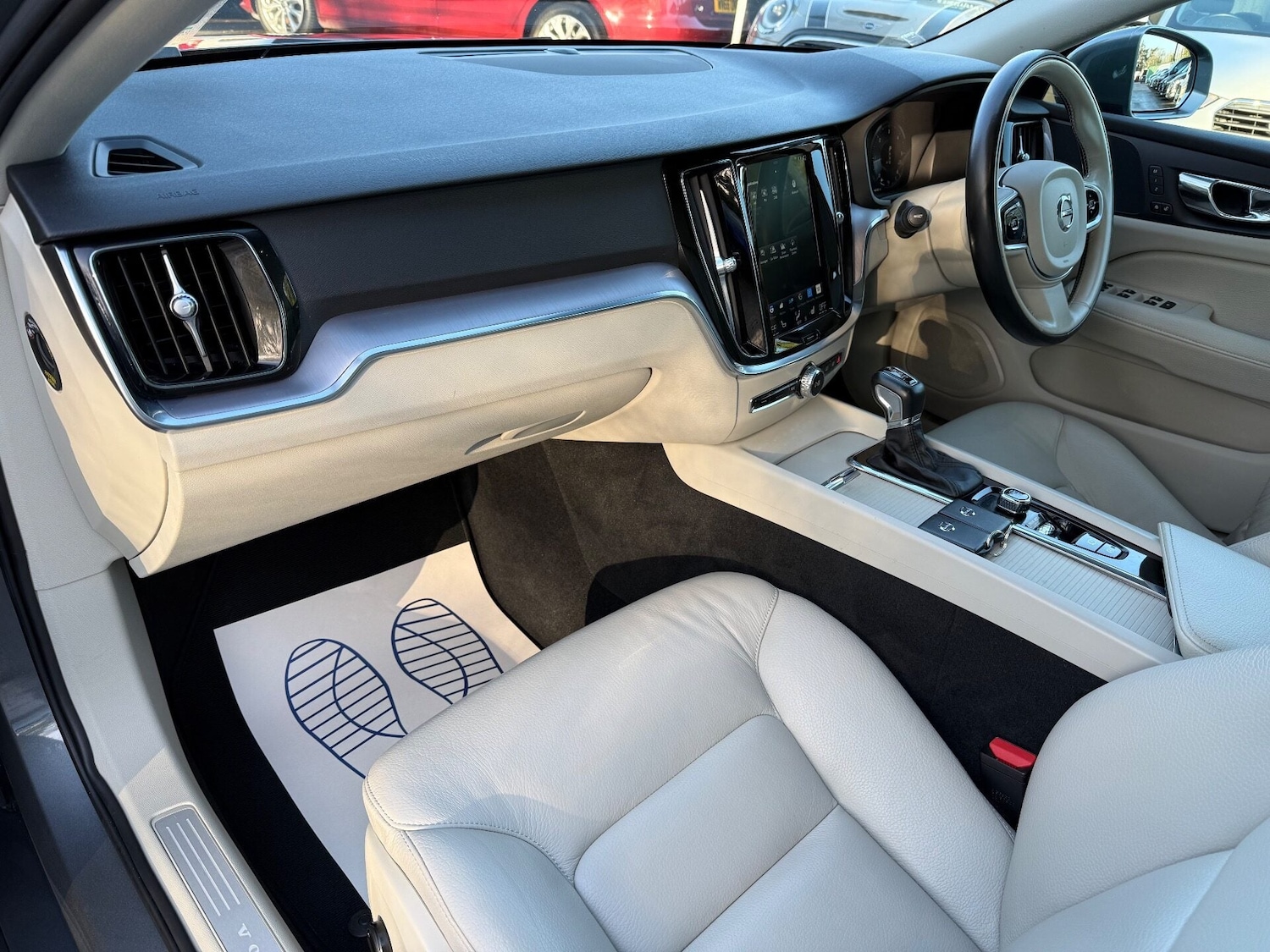 Used Volvo V60 2018 for sale - 77006568: Photo 21