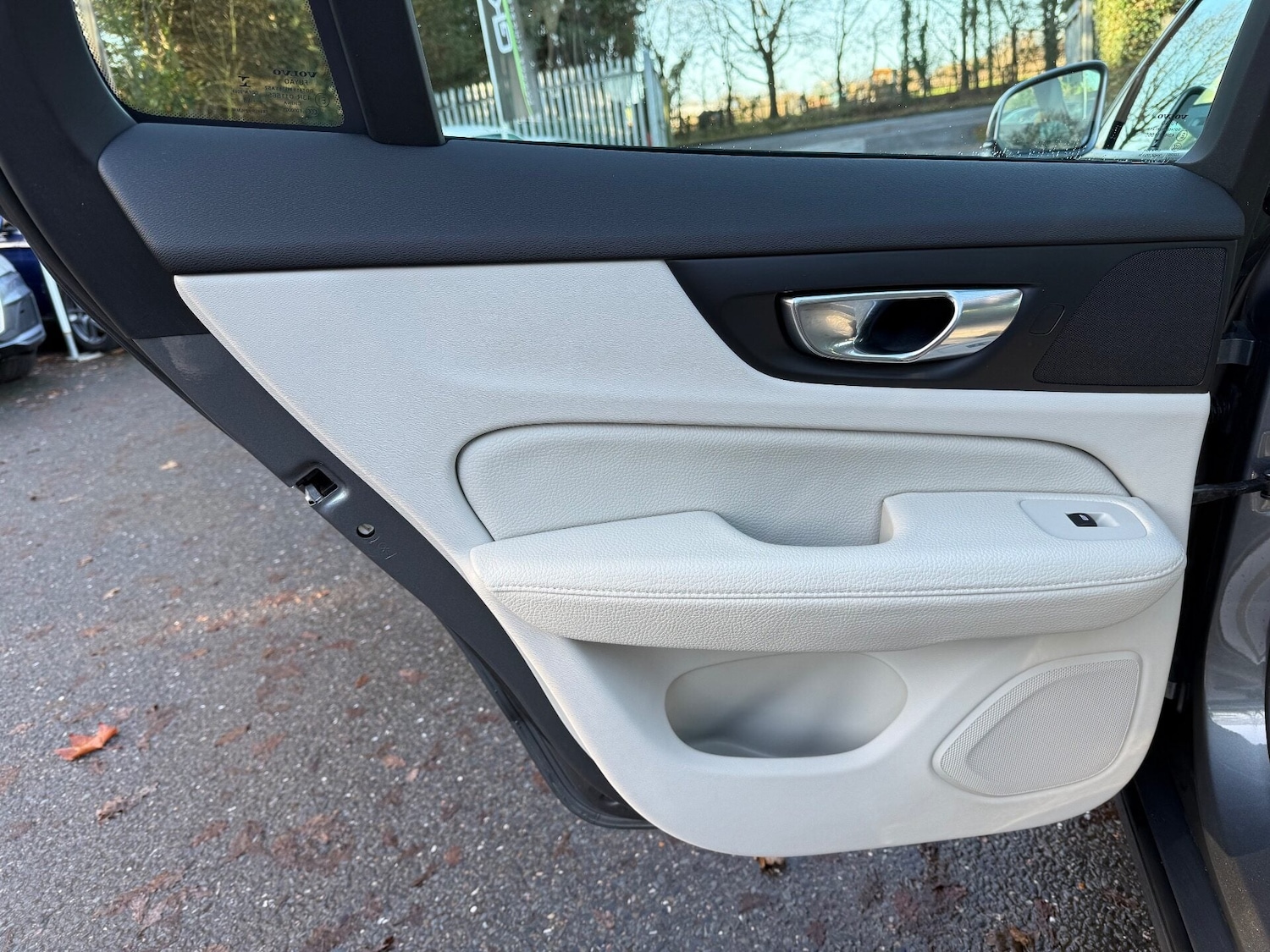 Used Volvo V60 2018 for sale - 77006568: Photo 24