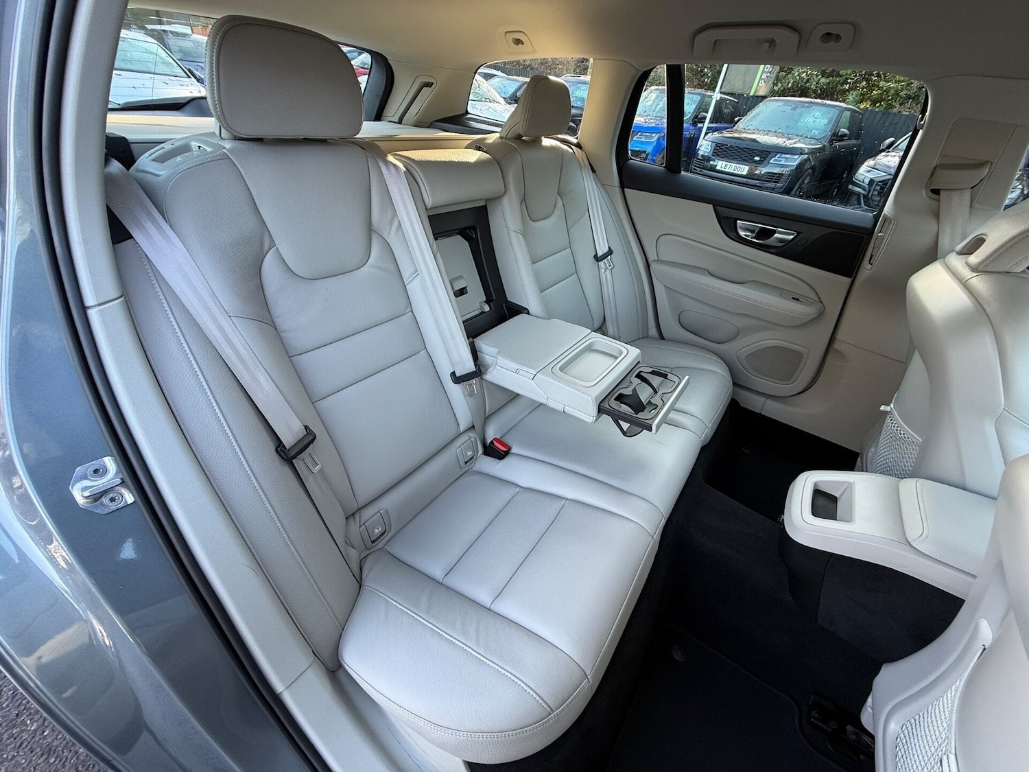 Used Volvo V60 2018 for sale - 77006568: Photo 27