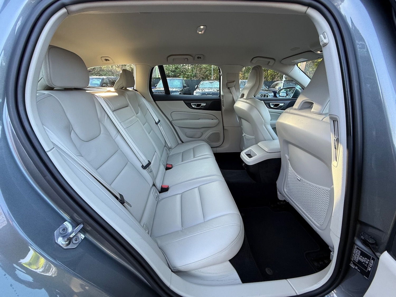 Used Volvo V60 2018 for sale - 77006568: Photo 28