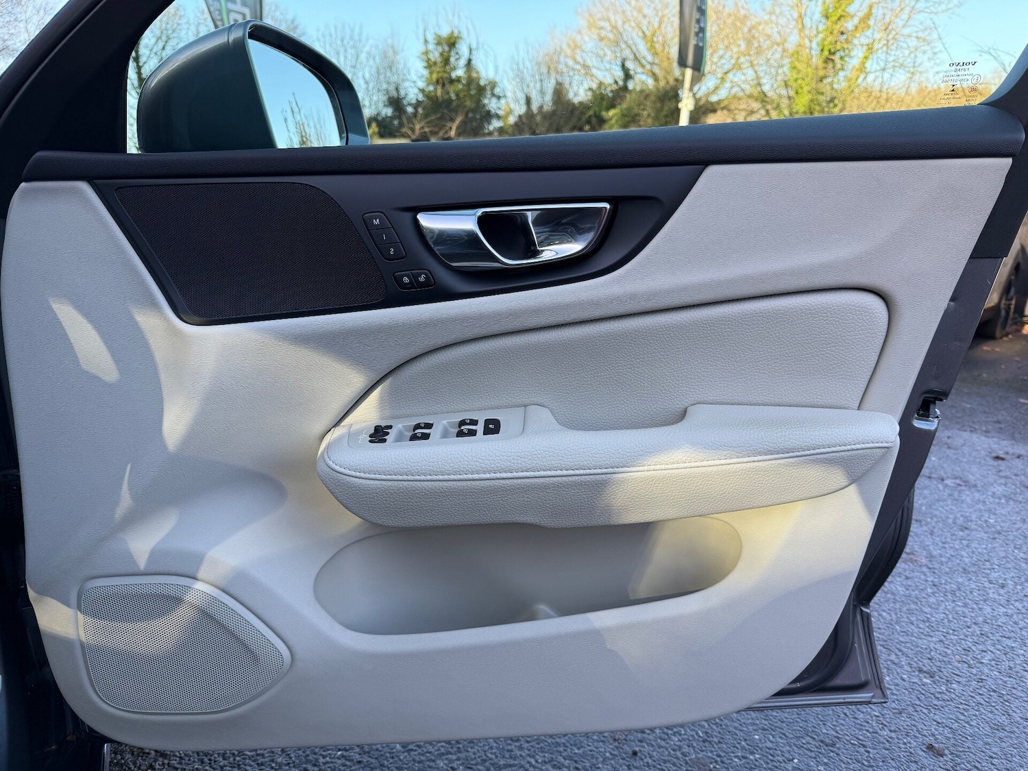 Used Volvo V60 2018 for sale - 77006568: Photo 32