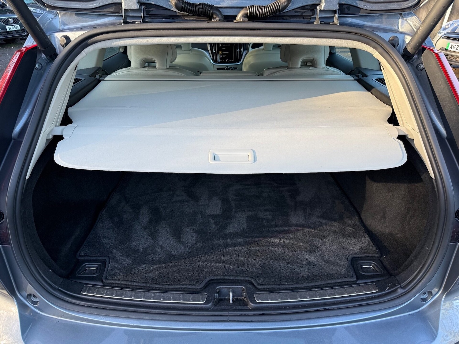 Used Volvo V60 2018 for sale - 77006568: Photo 50