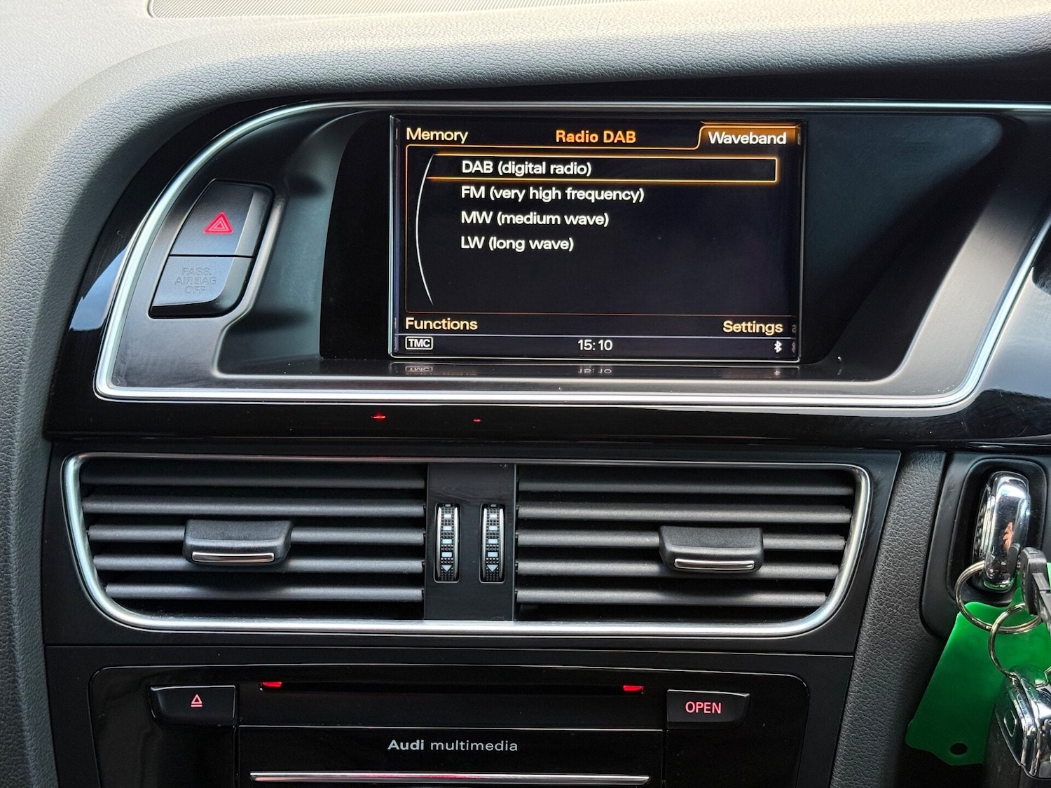 Used Audi A4 2013 for sale - 77164720: Photo 44