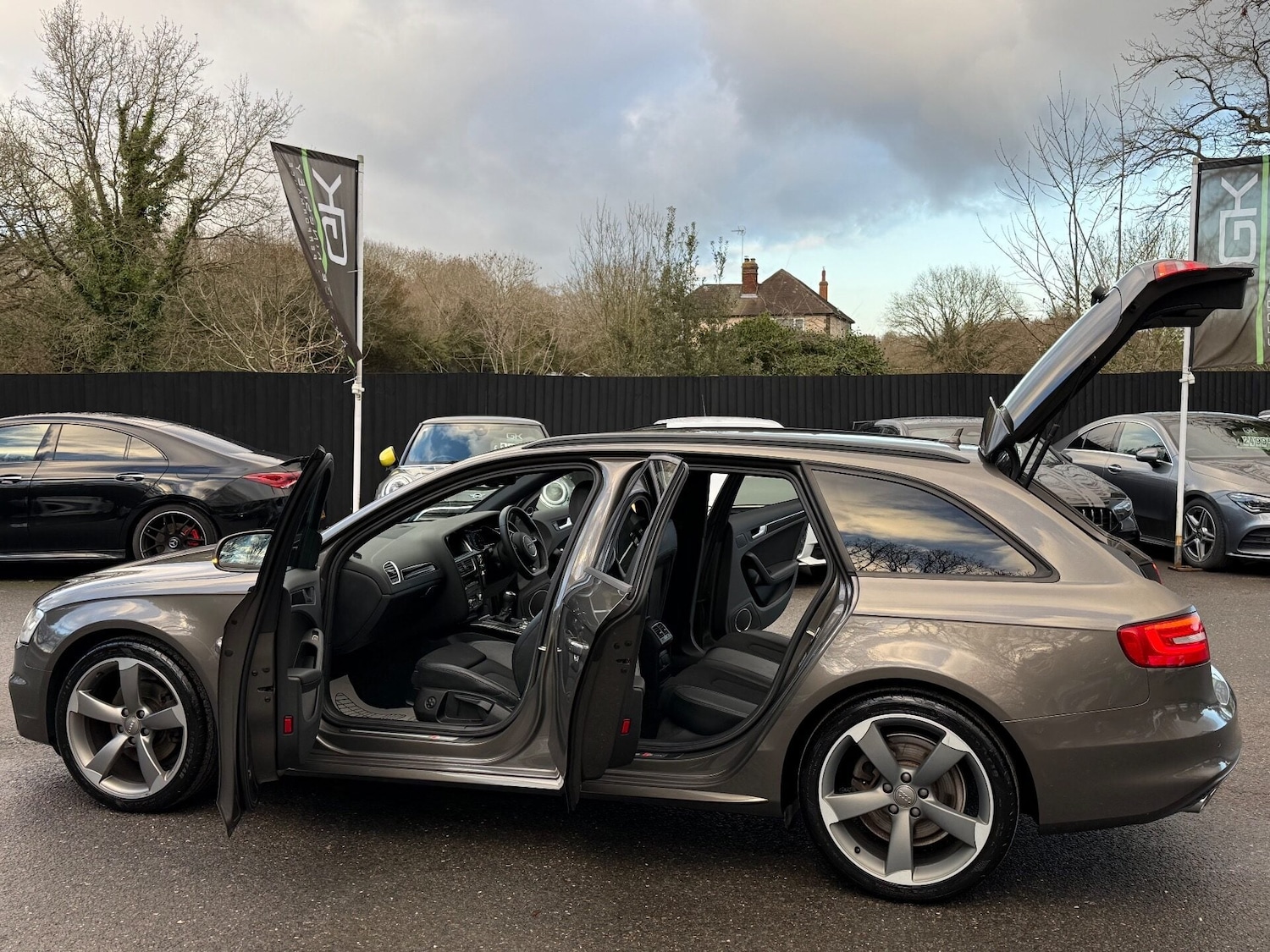 Used Audi A4 2013 for sale - 77164720: Photo 9