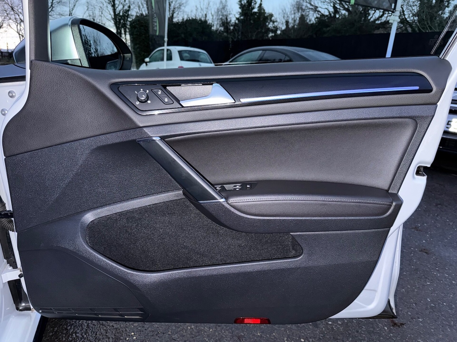 Used Volkswagen Golf 2019 for sale - 77024131: Photo 37